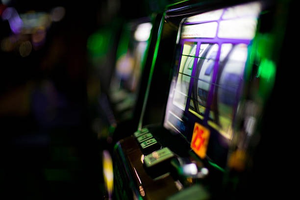 warungjacpot live streaming interface with football match feed and live-casino game show